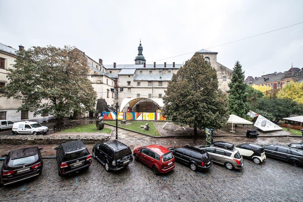 Romantic Apartments - Оn Valova Street Lviv Extérieur photo